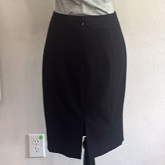 WHBM skirt - Picture 4 of 6